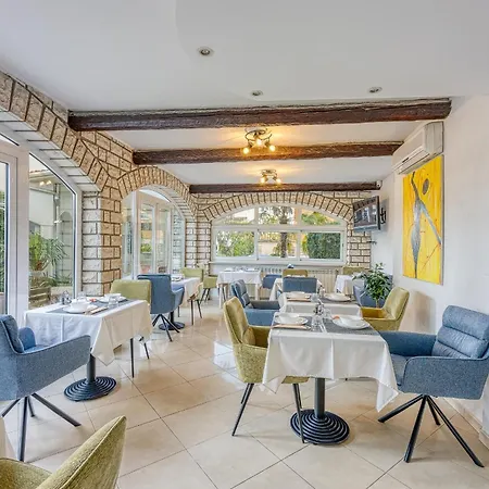Villa Ladavac B&B-3